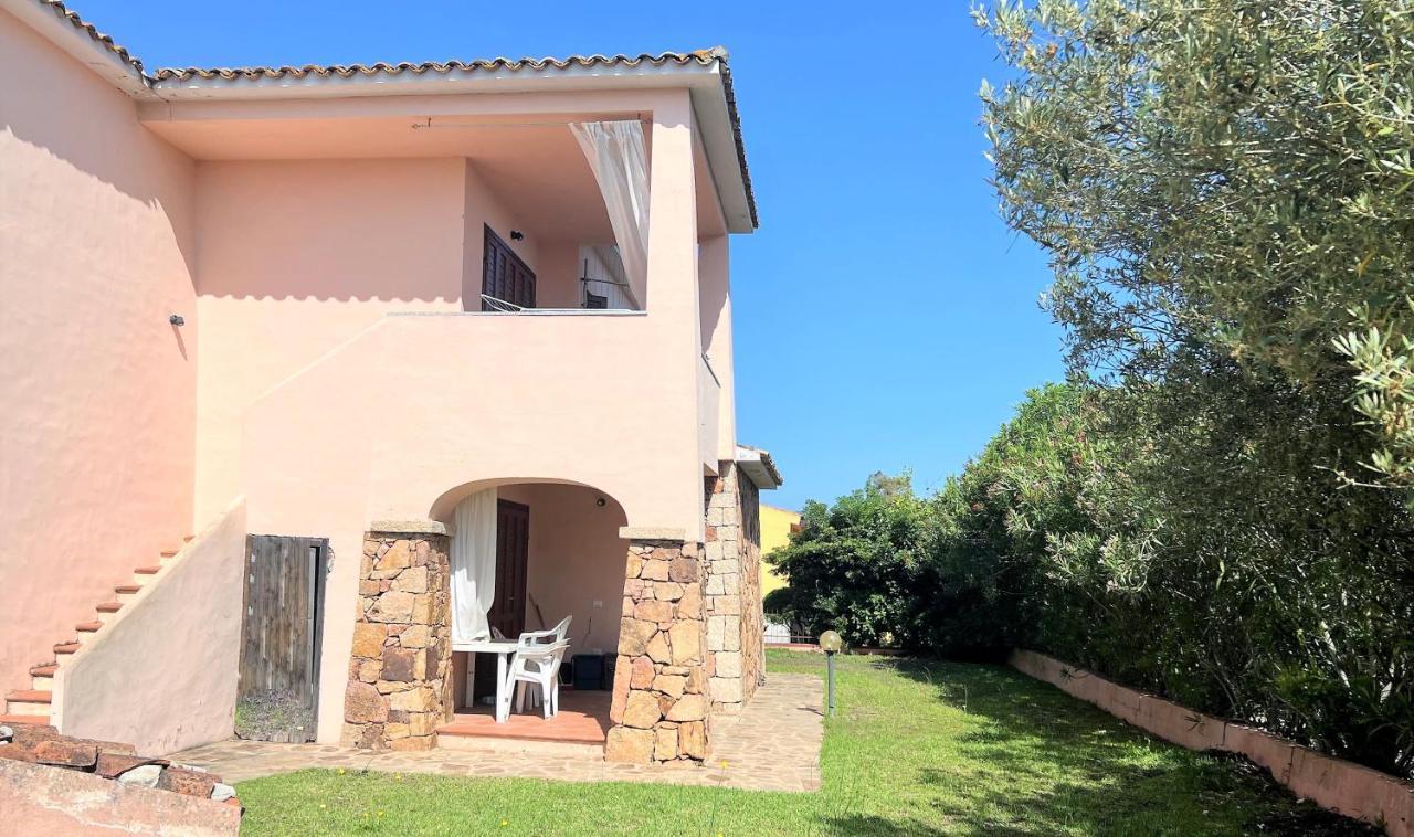 Iss Travel, Le Carrube Two Bedrooms Apartments With Air Conditioning San Teodoro  Dış mekan fotoğraf