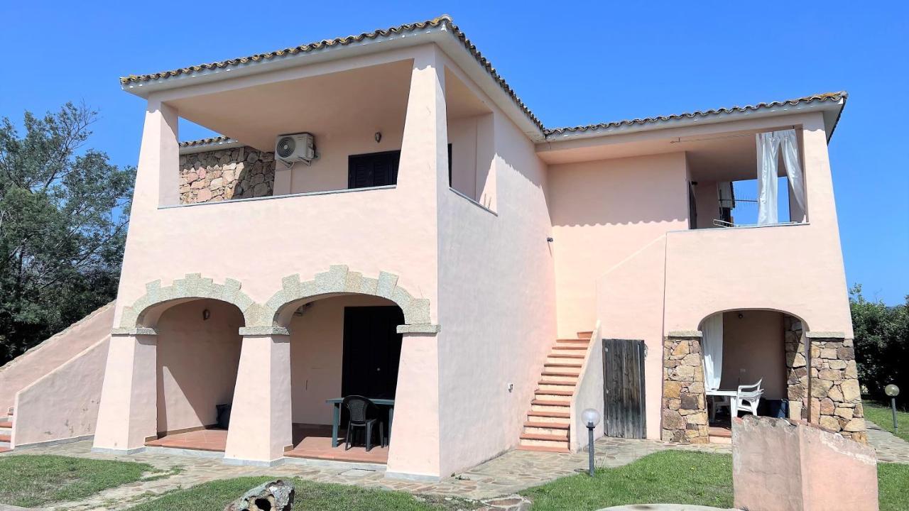 Iss Travel, Le Carrube Two Bedrooms Apartments With Air Conditioning San Teodoro  Dış mekan fotoğraf